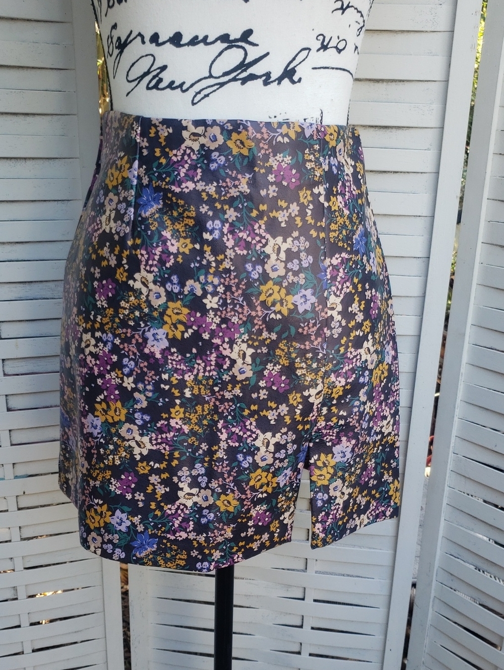 Maeve Floral Faux Leather A-Line Mini Skirt with Side Slit - Black Floral 0